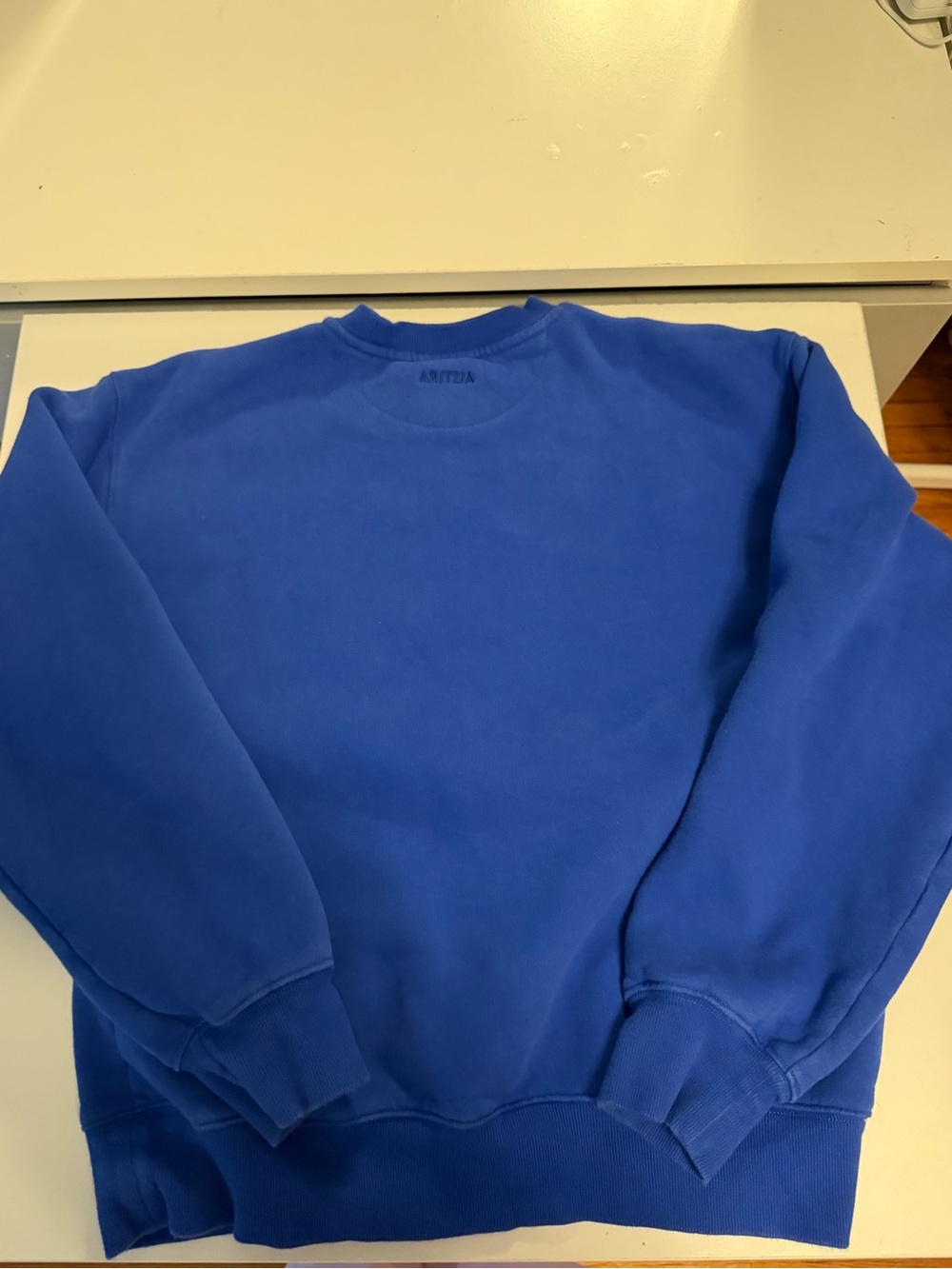 Aritzia Cozy Sweatfleece Perfect Crew Sweatshirt - Picture 3 of 5